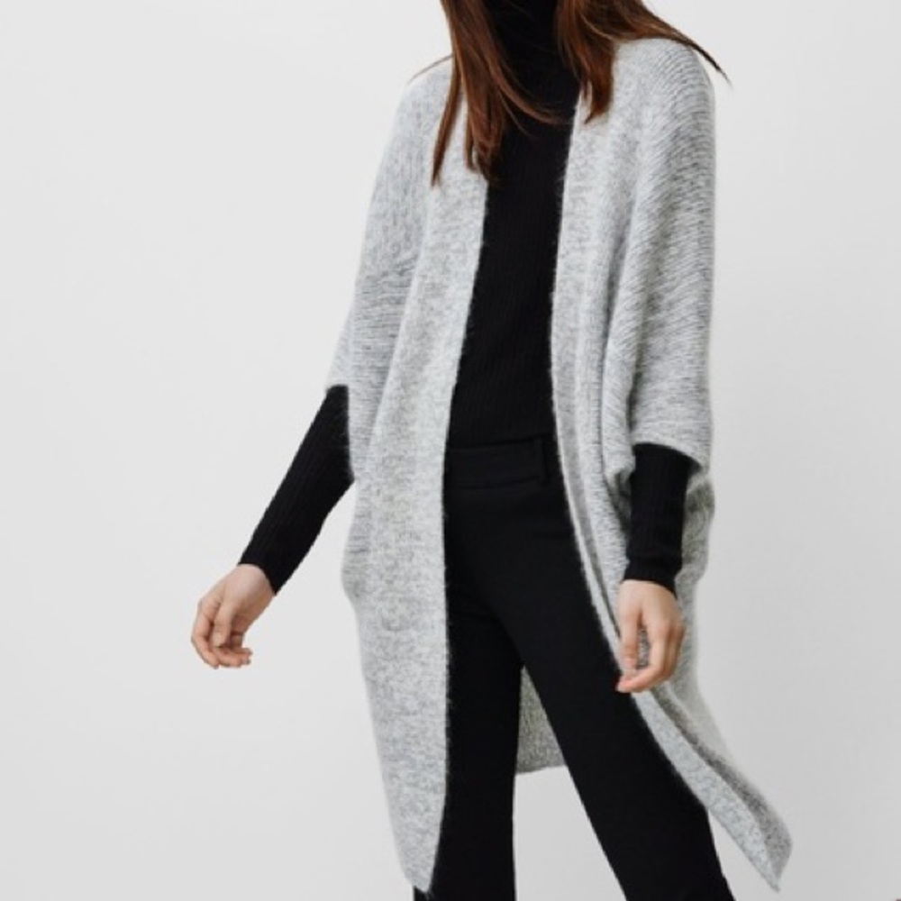 ARITZIA BABATON heather grey cardigan sweater